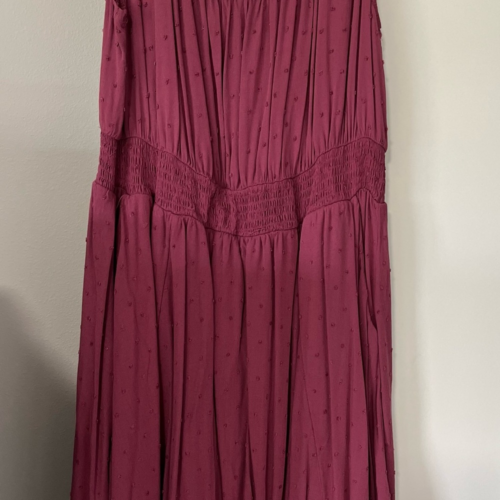 Elegant Burgundy Midi Dress